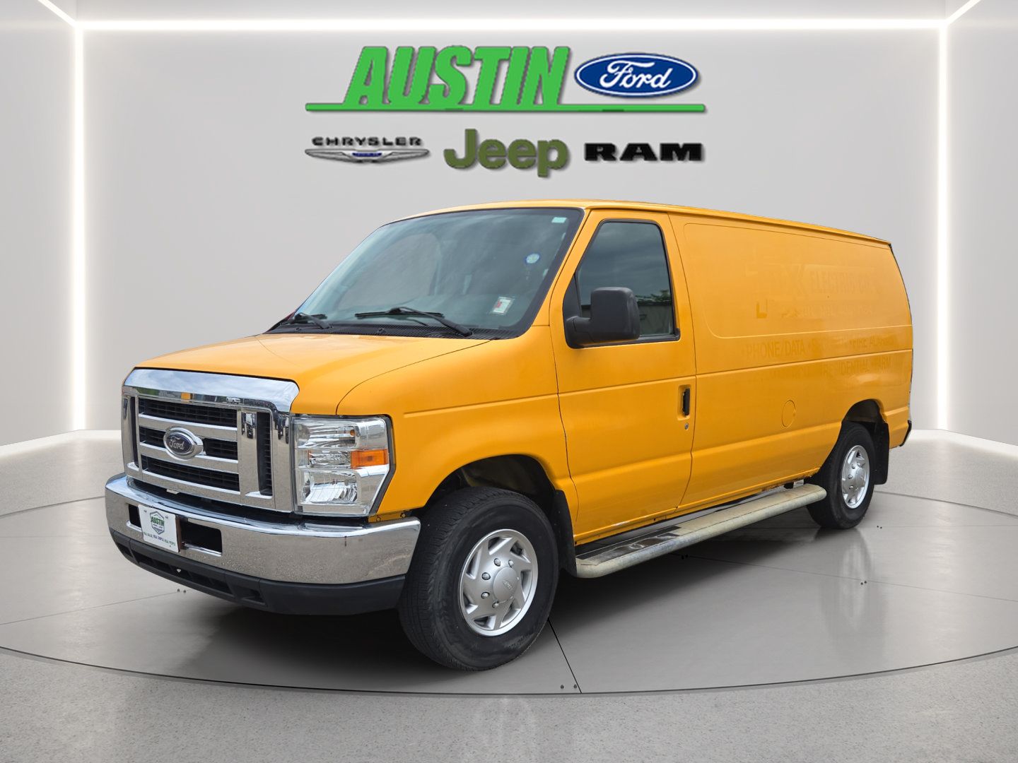 Oxford White 2012 Ford E-Series Van Rear-Wheel Drive 4-Speed Automatic Overdrive