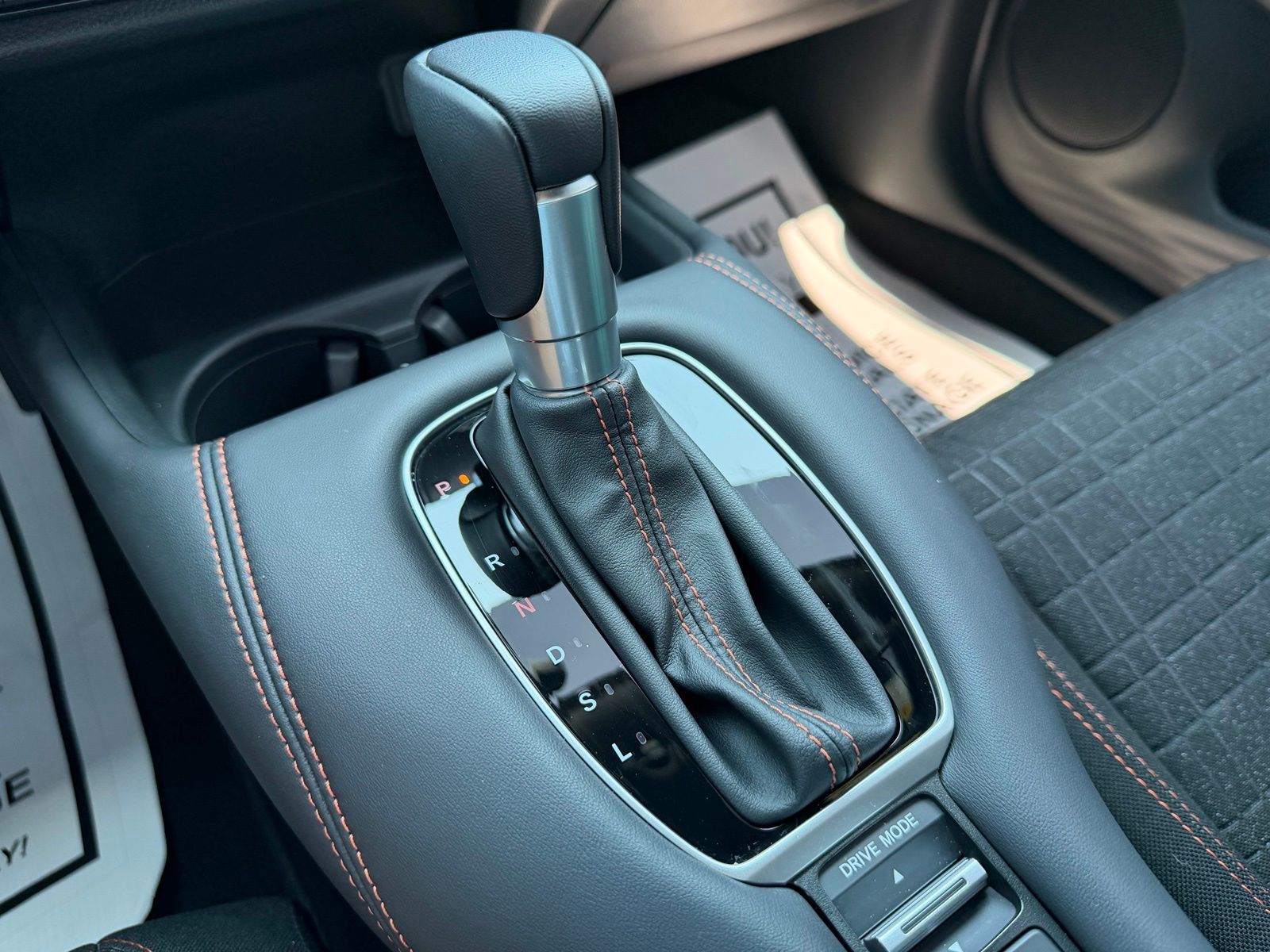 2025 Honda HR-V image 21