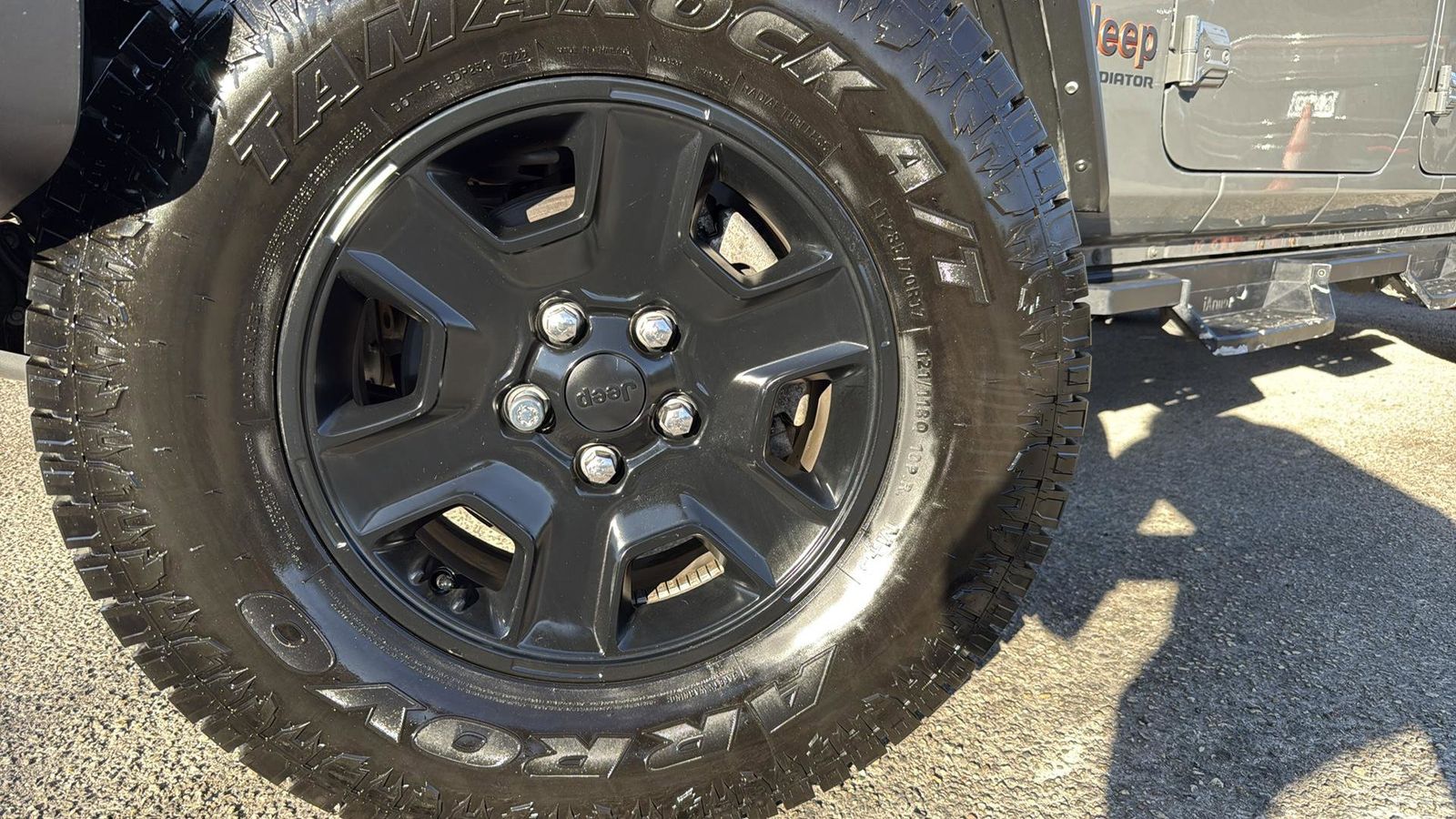 Used Car 2021 Jeep Gladiator  Mojave For Sale Under $40,000 In Austin, Texas