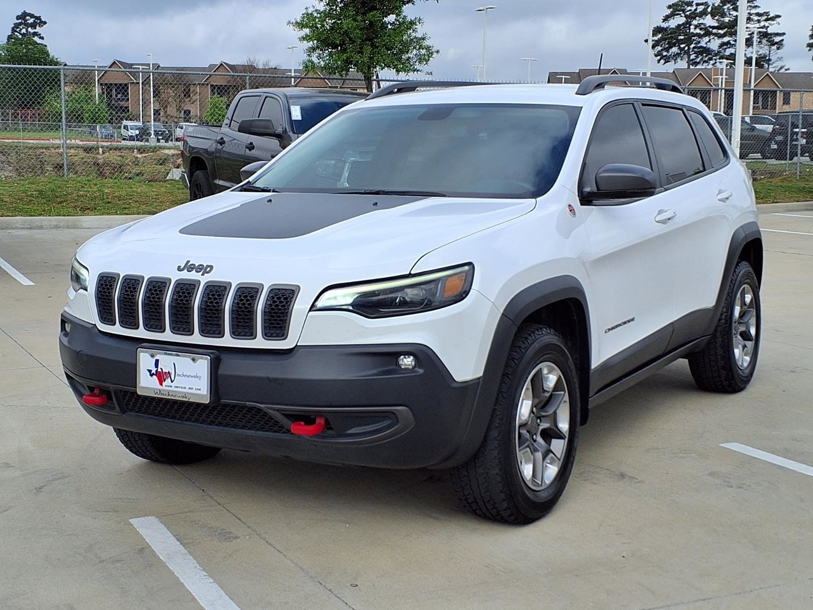 View vehicle photo 3