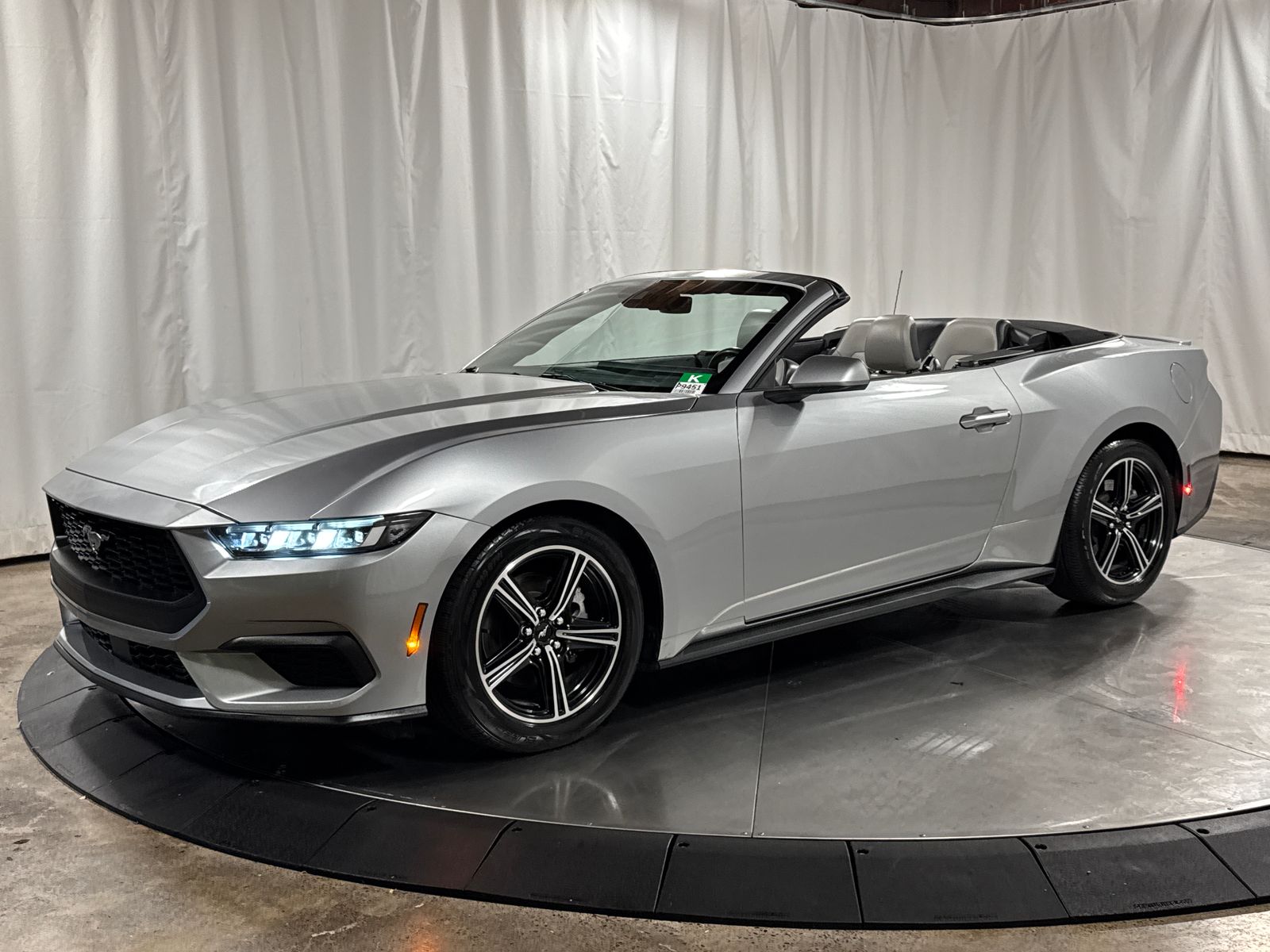Iconic Silver Metallic 2024 Ford Mustang Convertible Rear-Wheel Drive Automatic