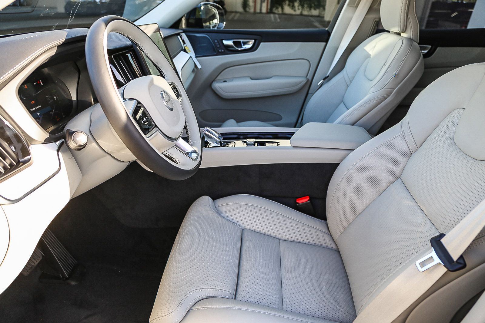 2026 Volvo XC60 Ultra - Photo 17