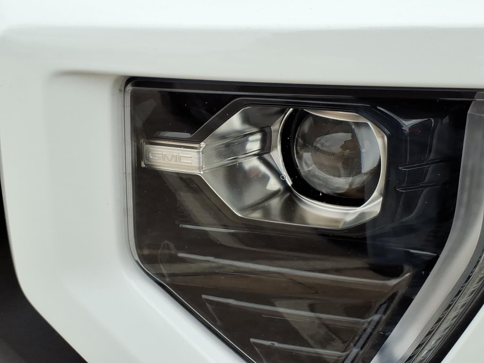 2024 GMC Canyon Elevation White at Toyota of Victoria