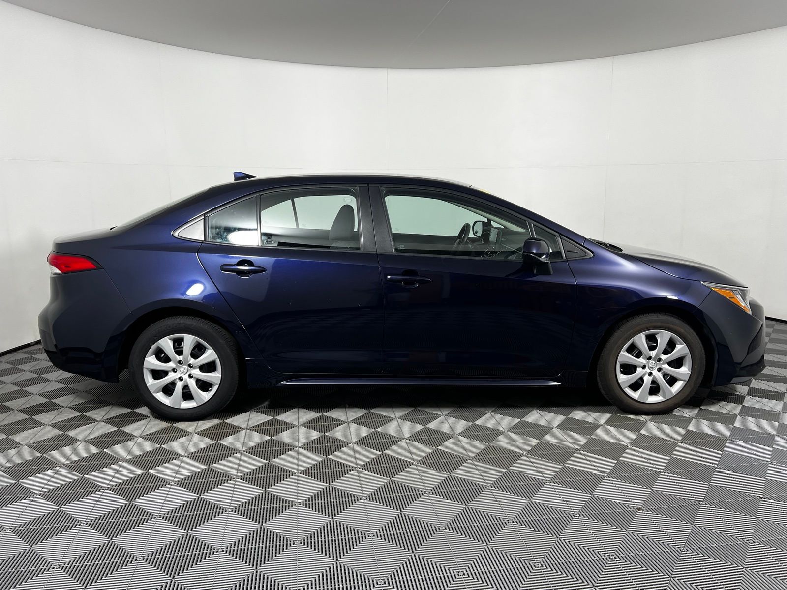 Thumbnail: 2025 Toyota Corolla - 4