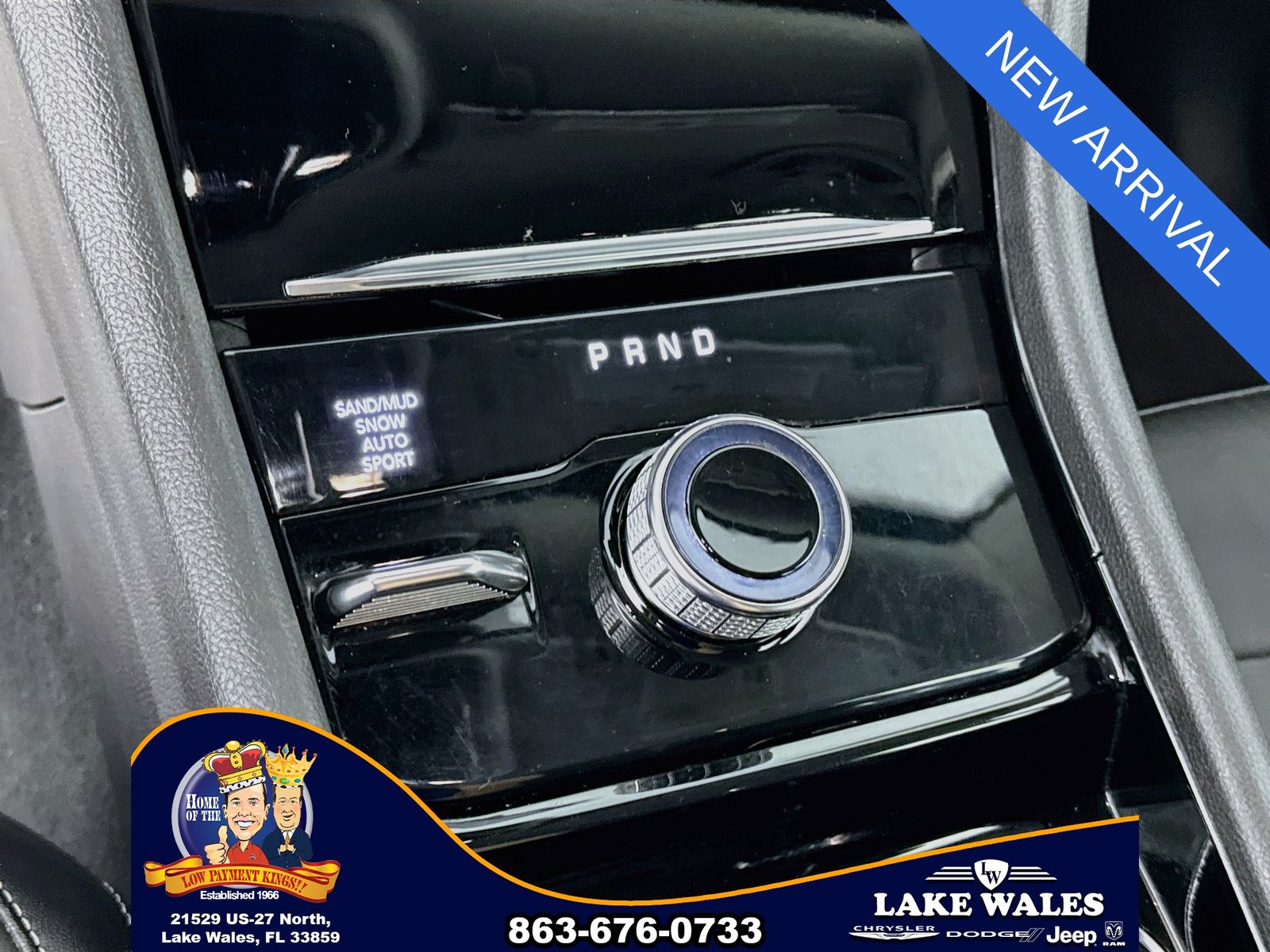 2023 Bright White Clearcoat Jeep Grand Cherokee Limited 4X4 SUV