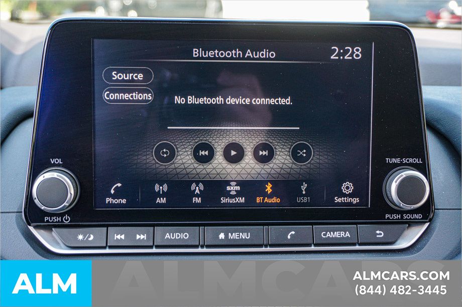 Used 2022 Gray Nissan SV image 35