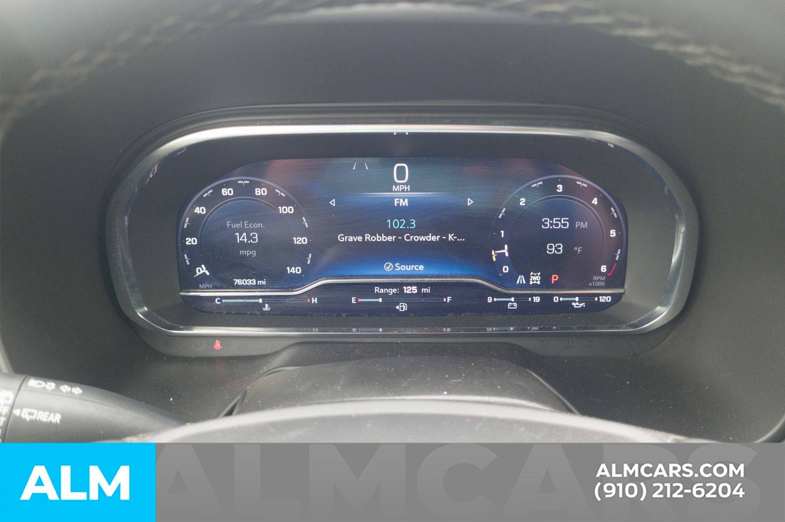 Used 2024 Summit White Chevrolet LT image 28