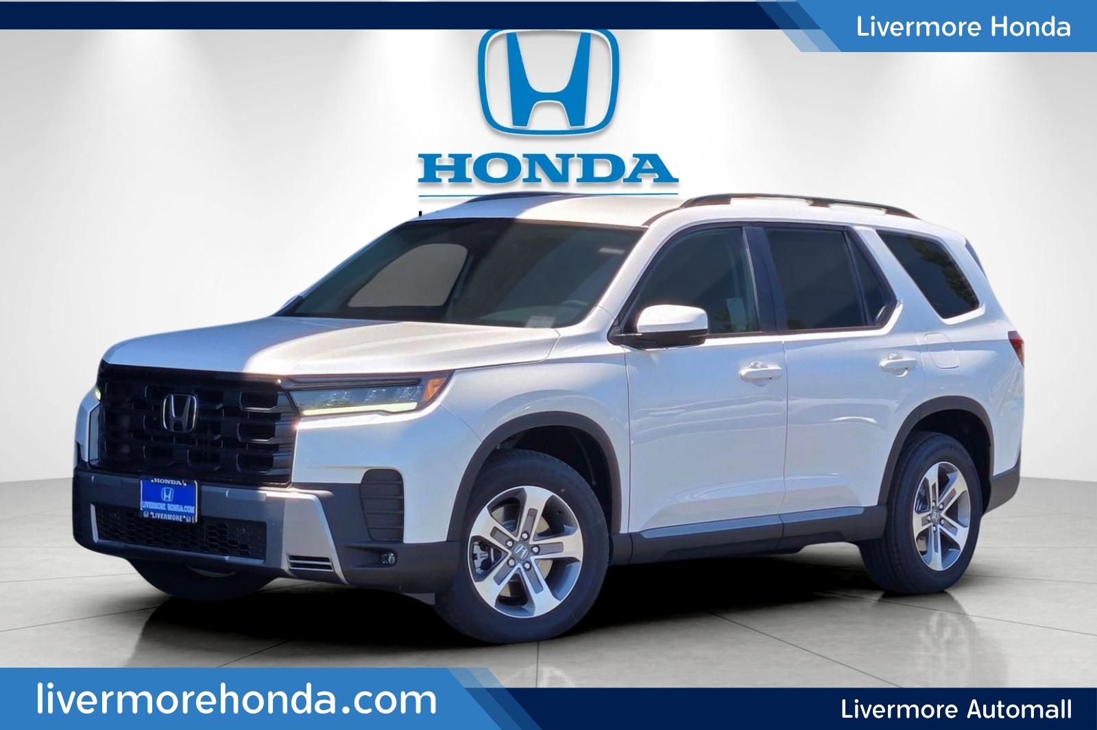 Platinum White Pearl 2026 Honda Pilot SUV / Crossover All-Wheel Drive Automatic