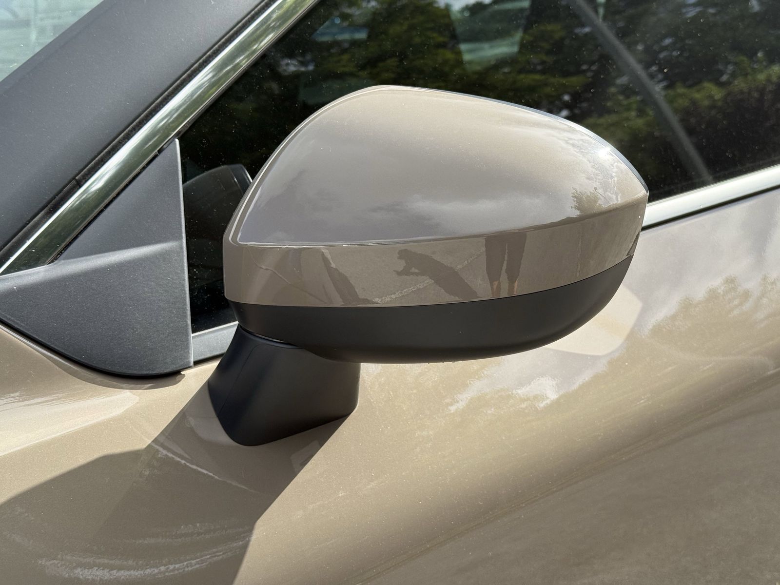 2025 Nissan Rogue SV photo 25