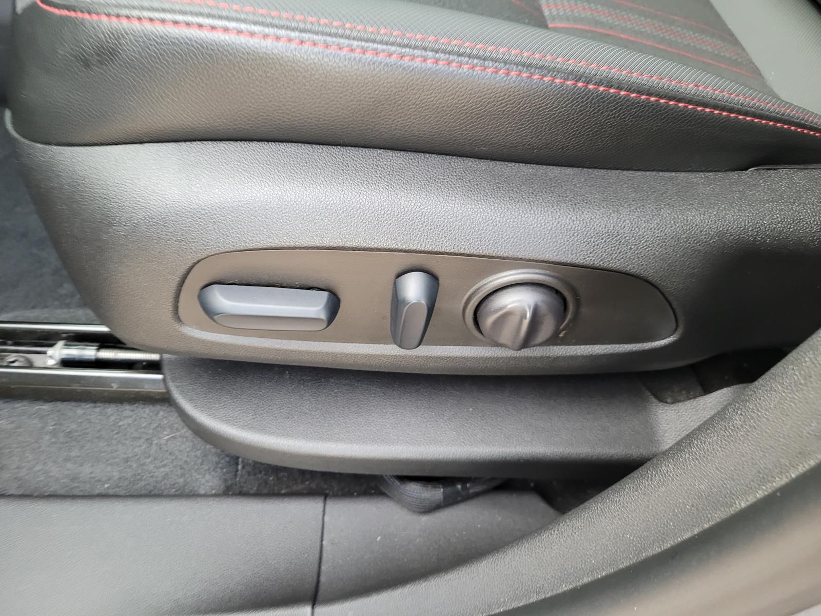 used 2024 Chevrolet Equinox car, priced at $23,990