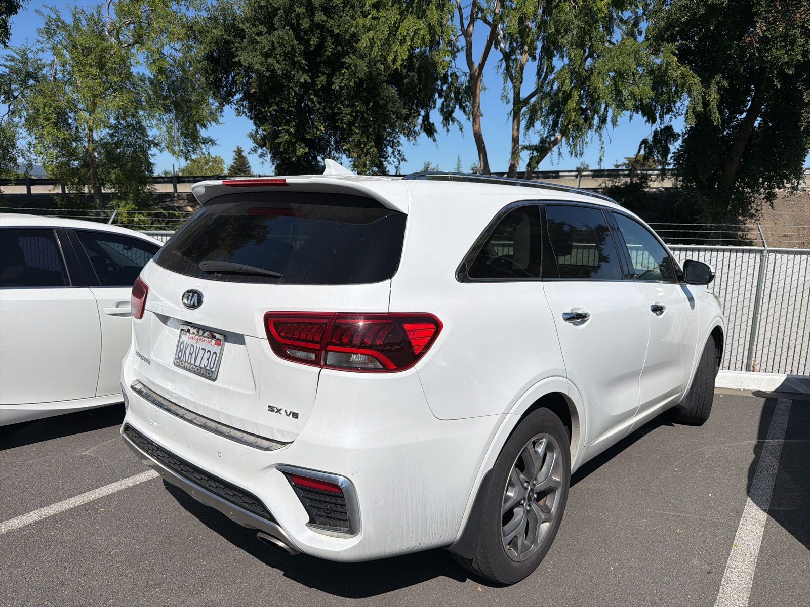 View vehicle photo 3