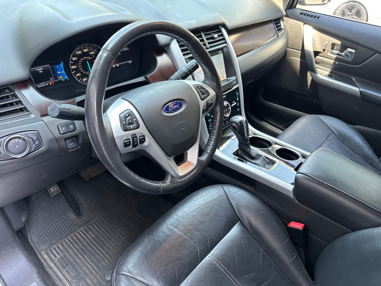 Used 2014 Ingot Silver Metallic Ford Limited image 34