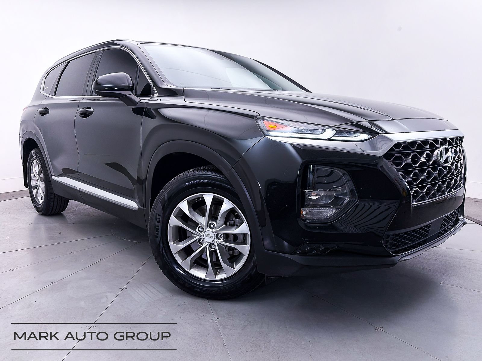 2020 Hyundai Santa Fe SE