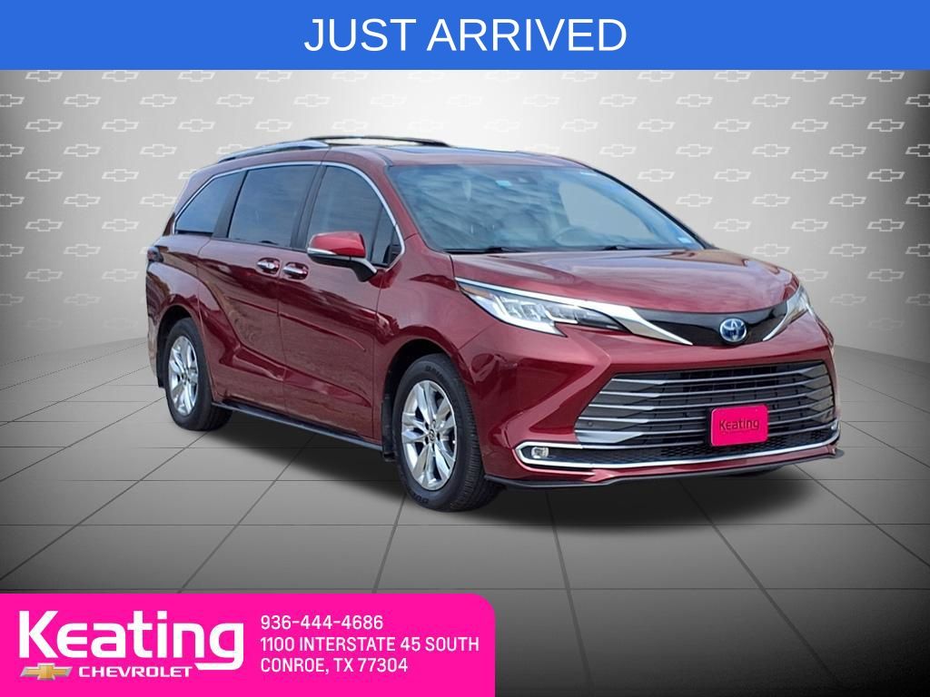 Red (Ruby Flare Pearl) 2022 Toyota Sienna Minivan Front-Wheel Drive Continuously Variable Transmission