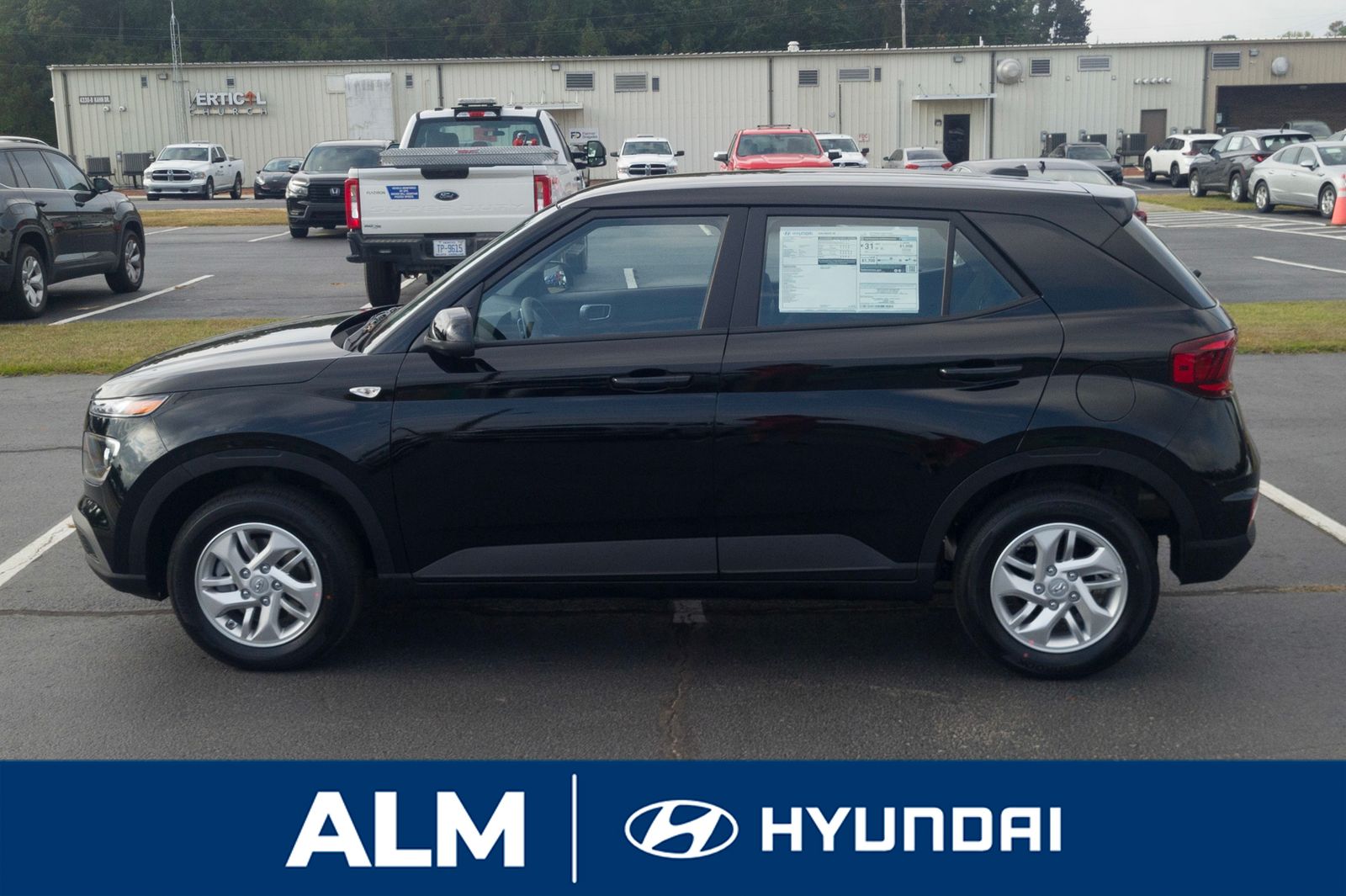 2025 Hyundai Venue SE photo 7
