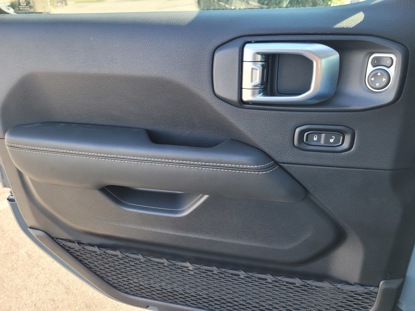 New 2026 Gray Jeep Sahara image 26