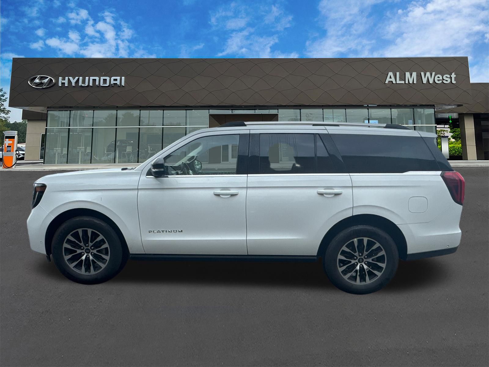 Used 2025 White Ford Platinum image 8