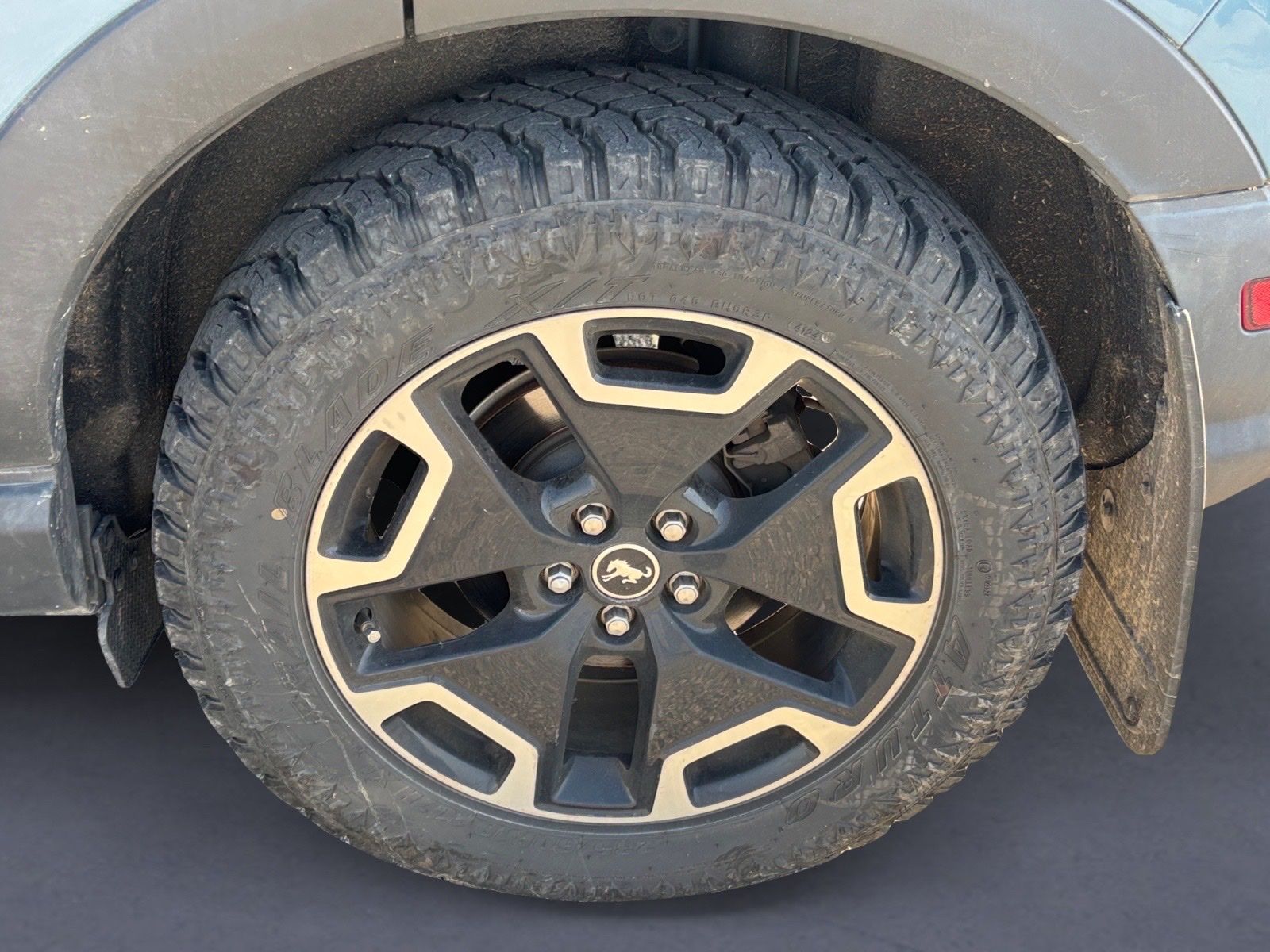 View vehicle photo 3