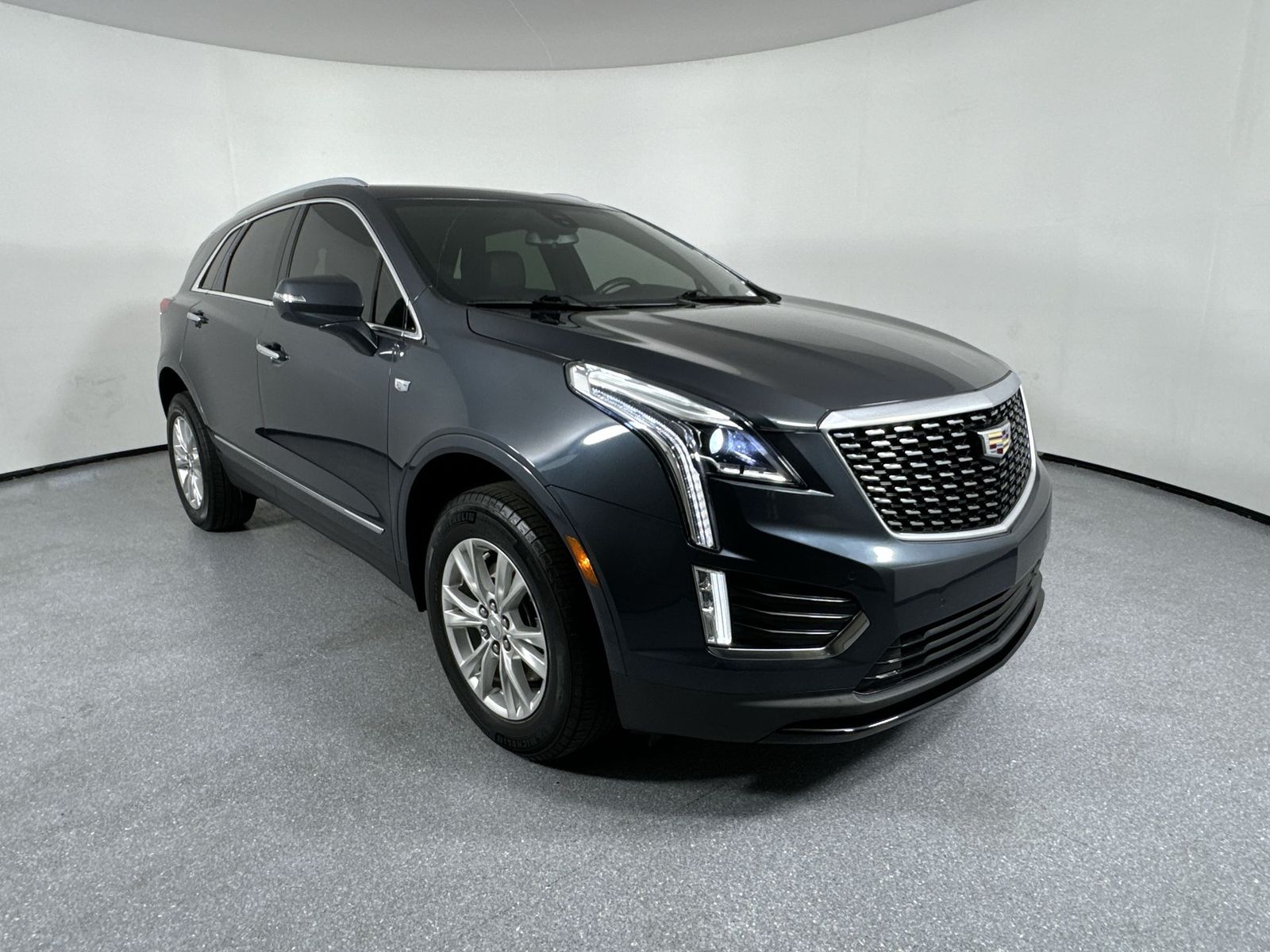 2021 Cadillac XT5 Luxury 3