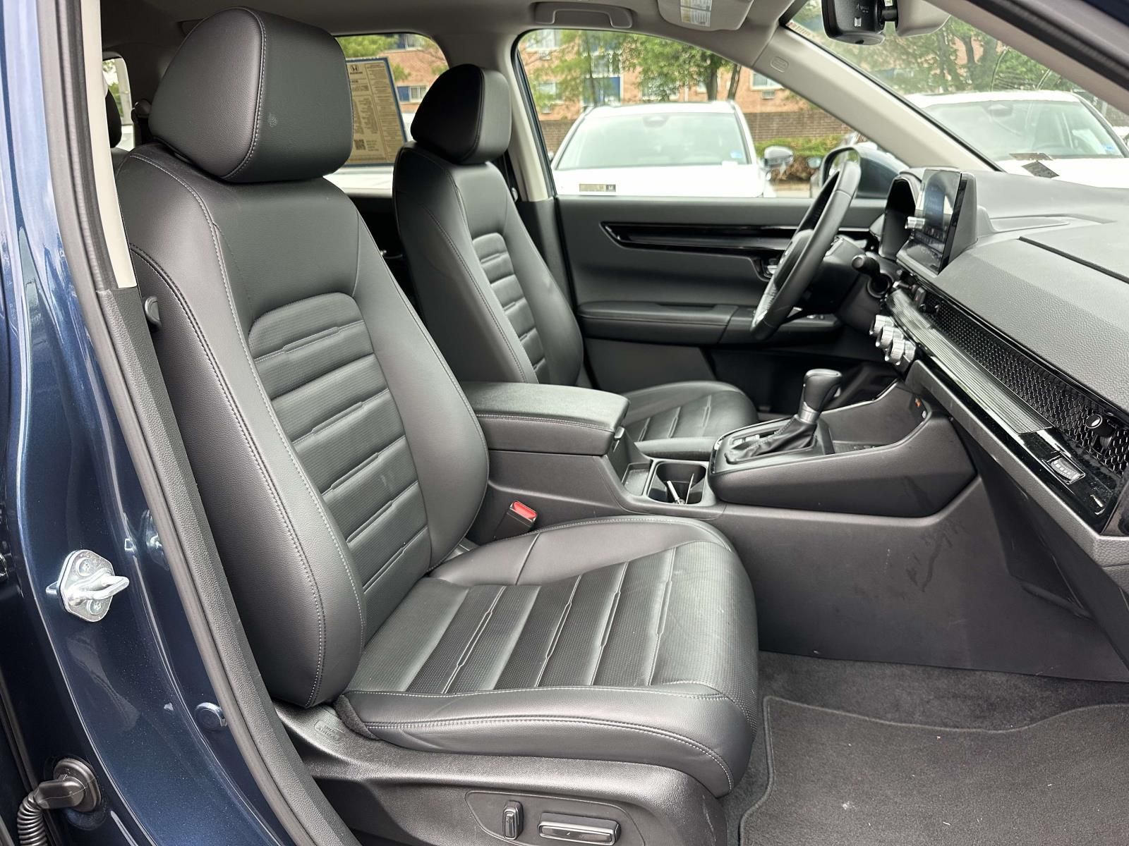 Used 2024 Black Honda EX-L image 34