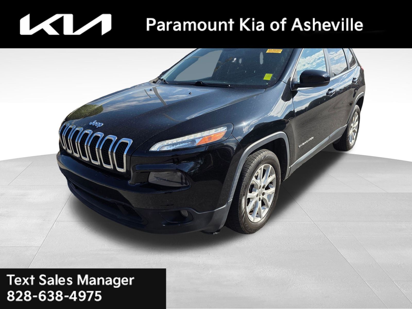 Diamond Black Crystal Pearlcoat 2018 Jeep Cherokee Latitude Plus FWD SUV / Crossover Front-Wheel Drive 9-Speed Automatic