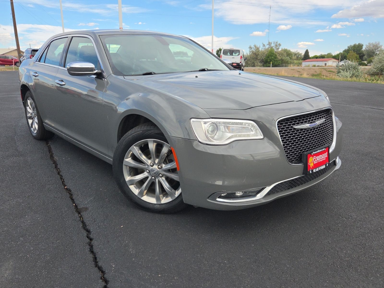 Ceramic Gray Clearcoat 2019 Chrysler 300 Sedan All-Wheel Drive 8-Speed Automatic