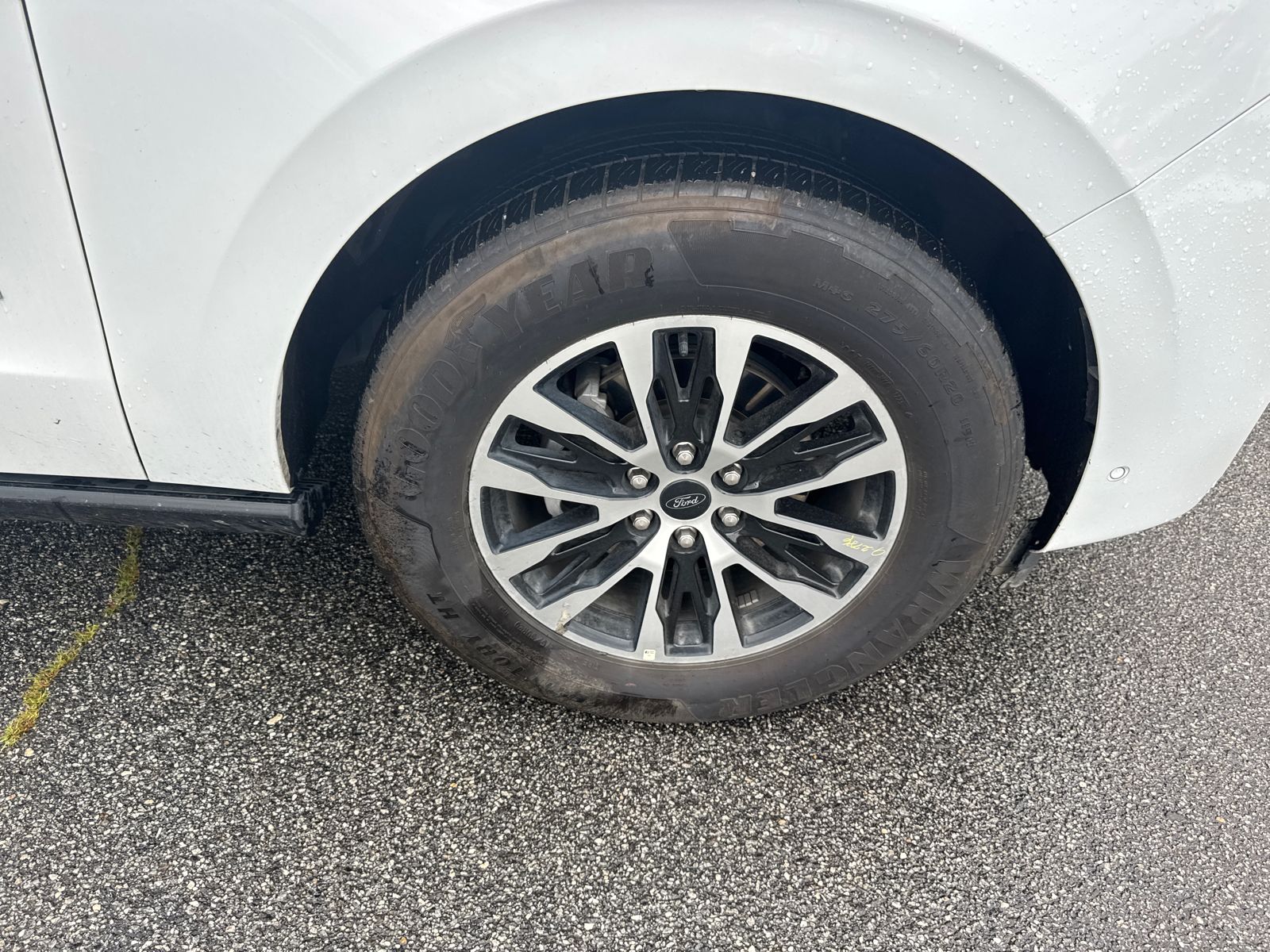 Used 2025 White Ford Platinum image 12
