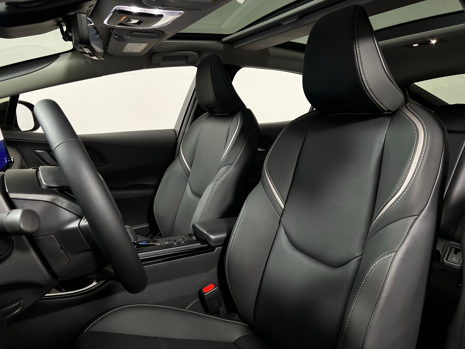 Thumbnail: 2026 Toyota Prius - 10