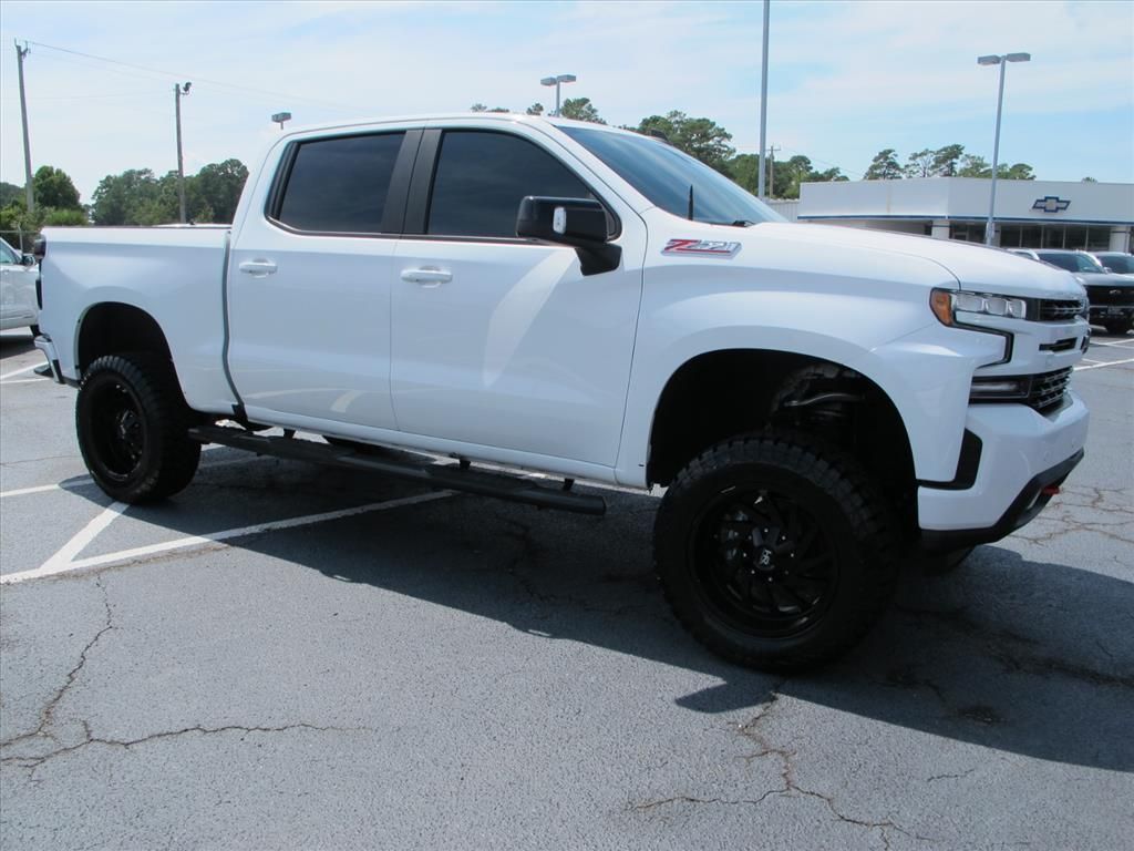 Summit White 2020 Chevrolet Silverado 1500 Pickup Truck Four-Wheel Drive 8-Speed Automatic