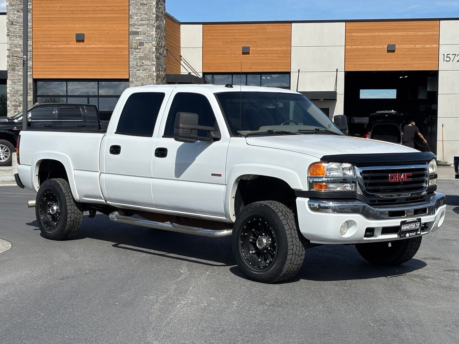 2004 GMC Sierra SLE 4WD Crew Cab SWB's photo