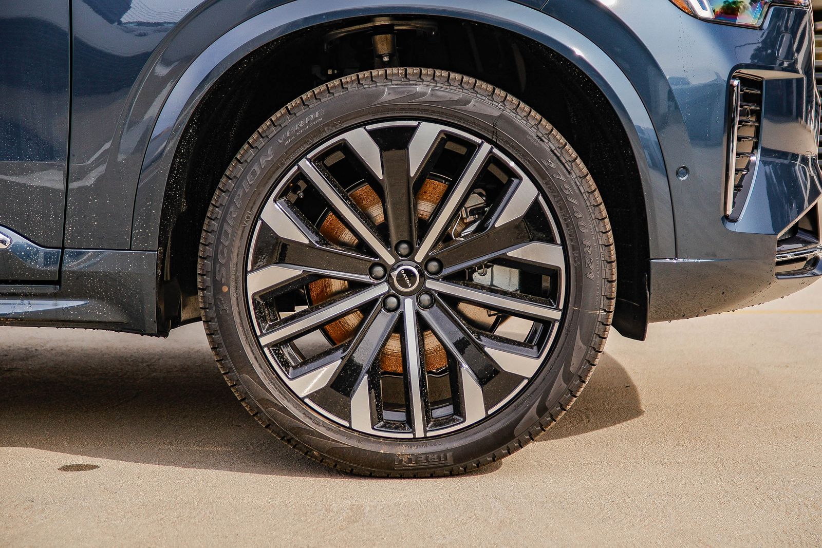 2026 Volvo XC90 Ultra - Photo 9