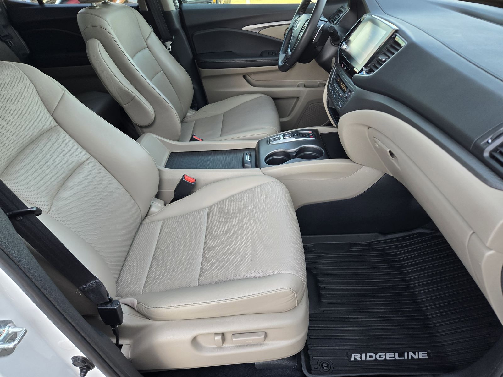 2022 Honda Ridgeline RTL White at AutoSavvy Houston Southwest