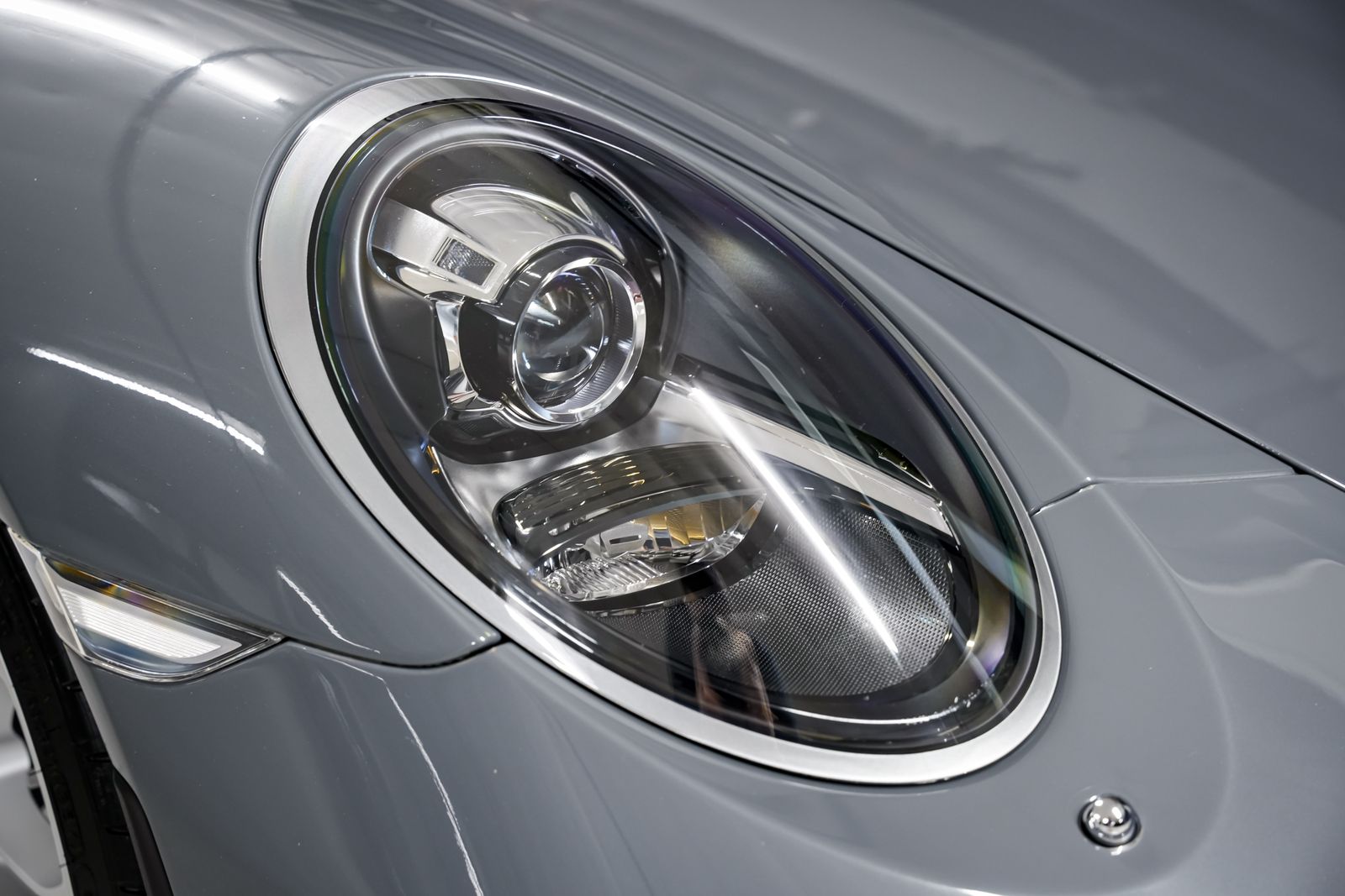 2018 Porsche 911 GT3 — photo 38