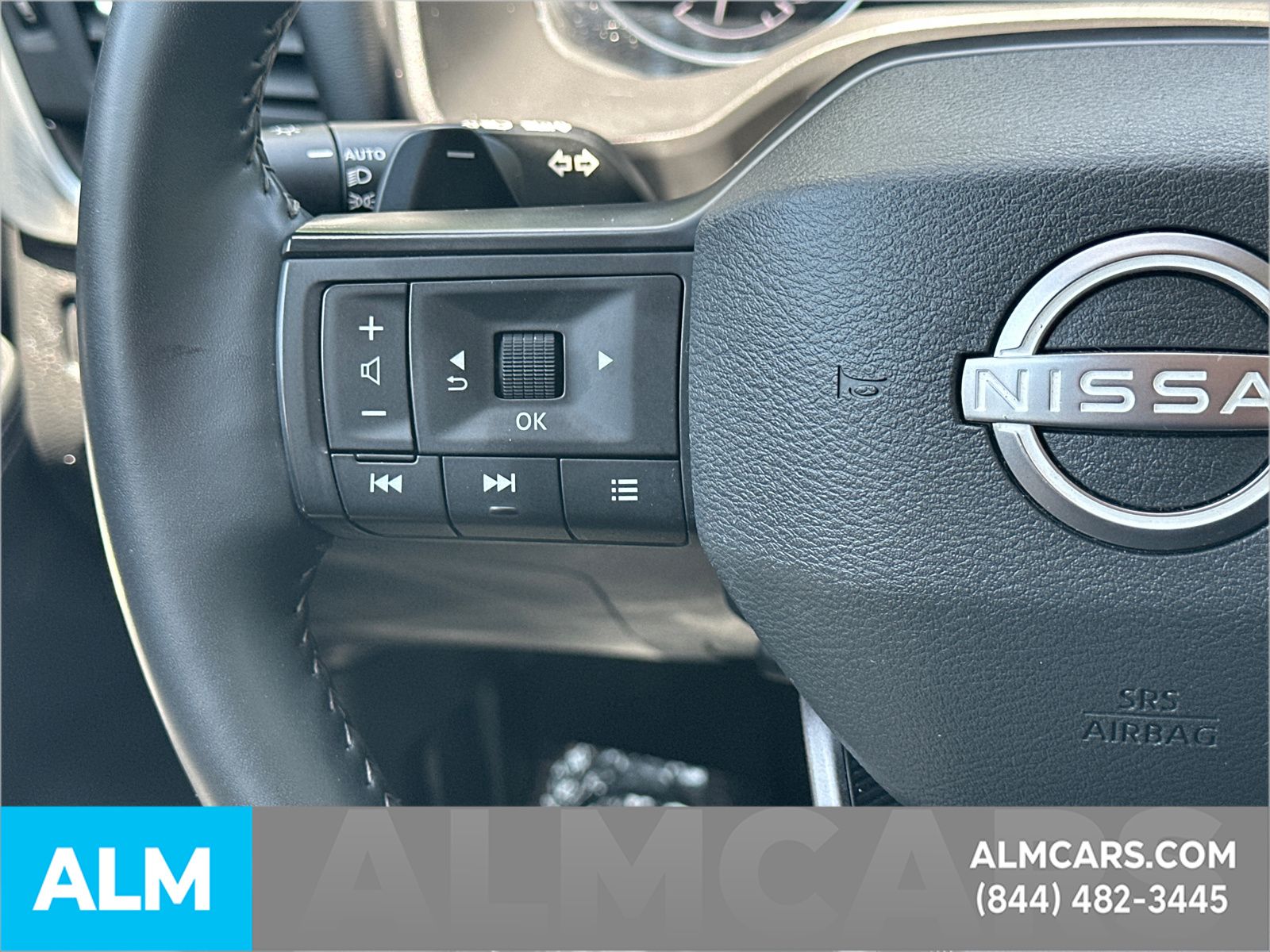 Certified Used 2025 Pearl Nissan SV image 29