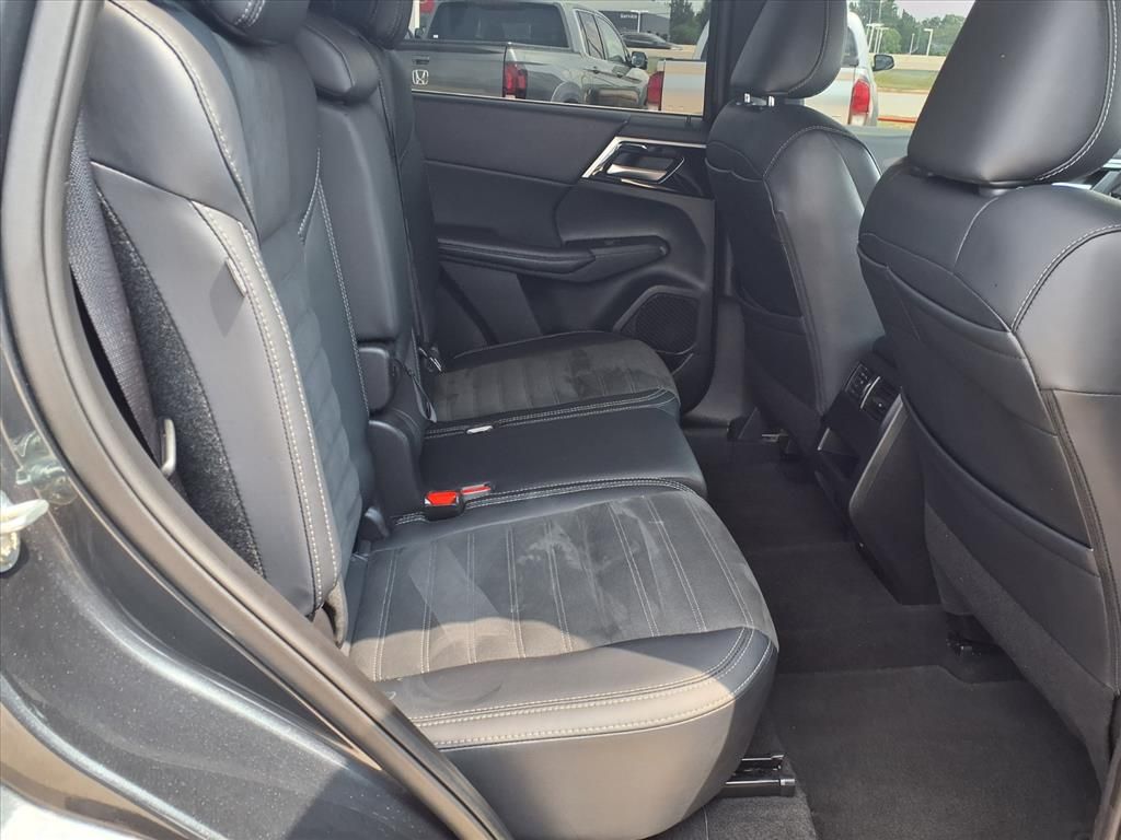 2024 Mitsubishi Outlander SE  at Bayshore Chrysler Jeep Dodge Ram