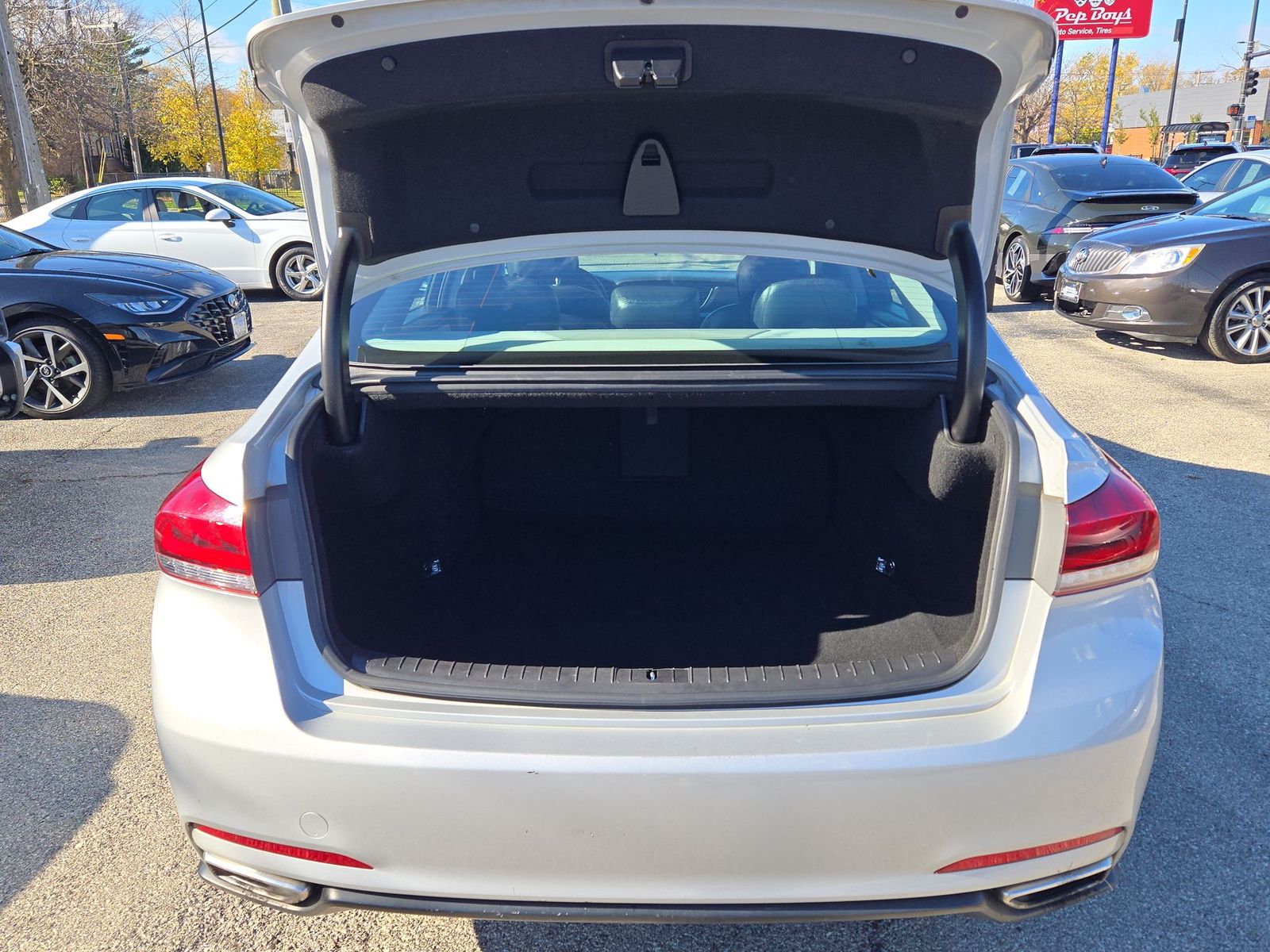 2016 Hyundai Genesis 3.8 19