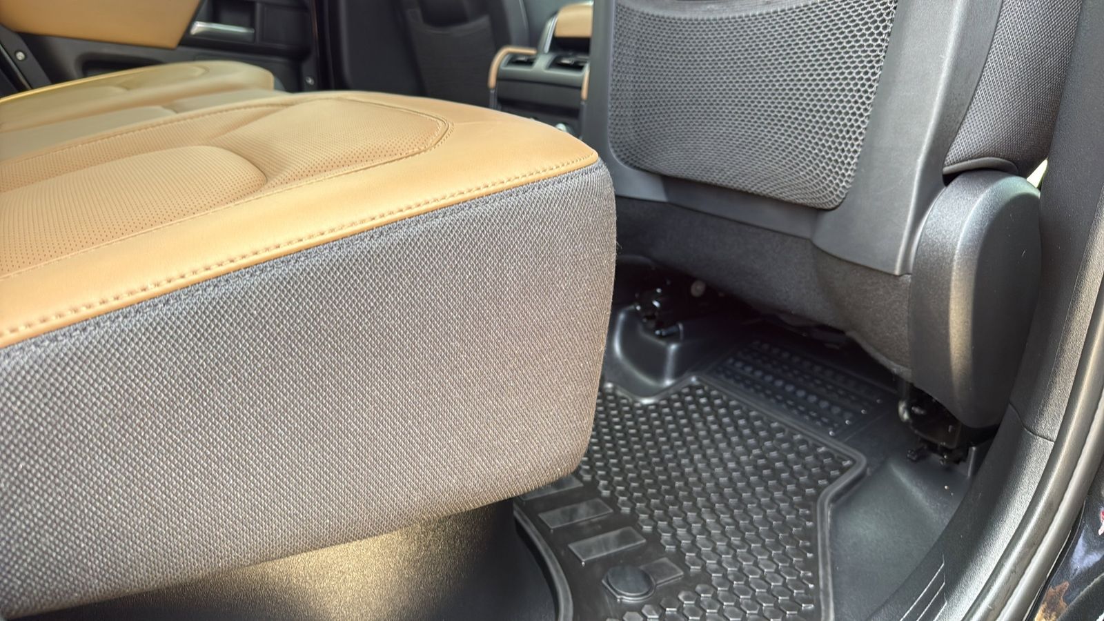 Used Car 2025 Land Rover Defender 110  V8 For Sale Under $100,000 In Austin, Texas