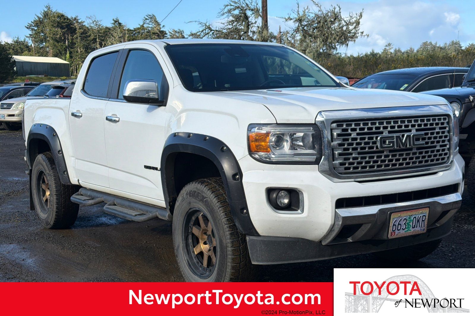 Summit White 2018 GMC Canyon Denali Crew Cab 4WD Pickup Truck Four-Wheel Drive 6-Speed Automatic