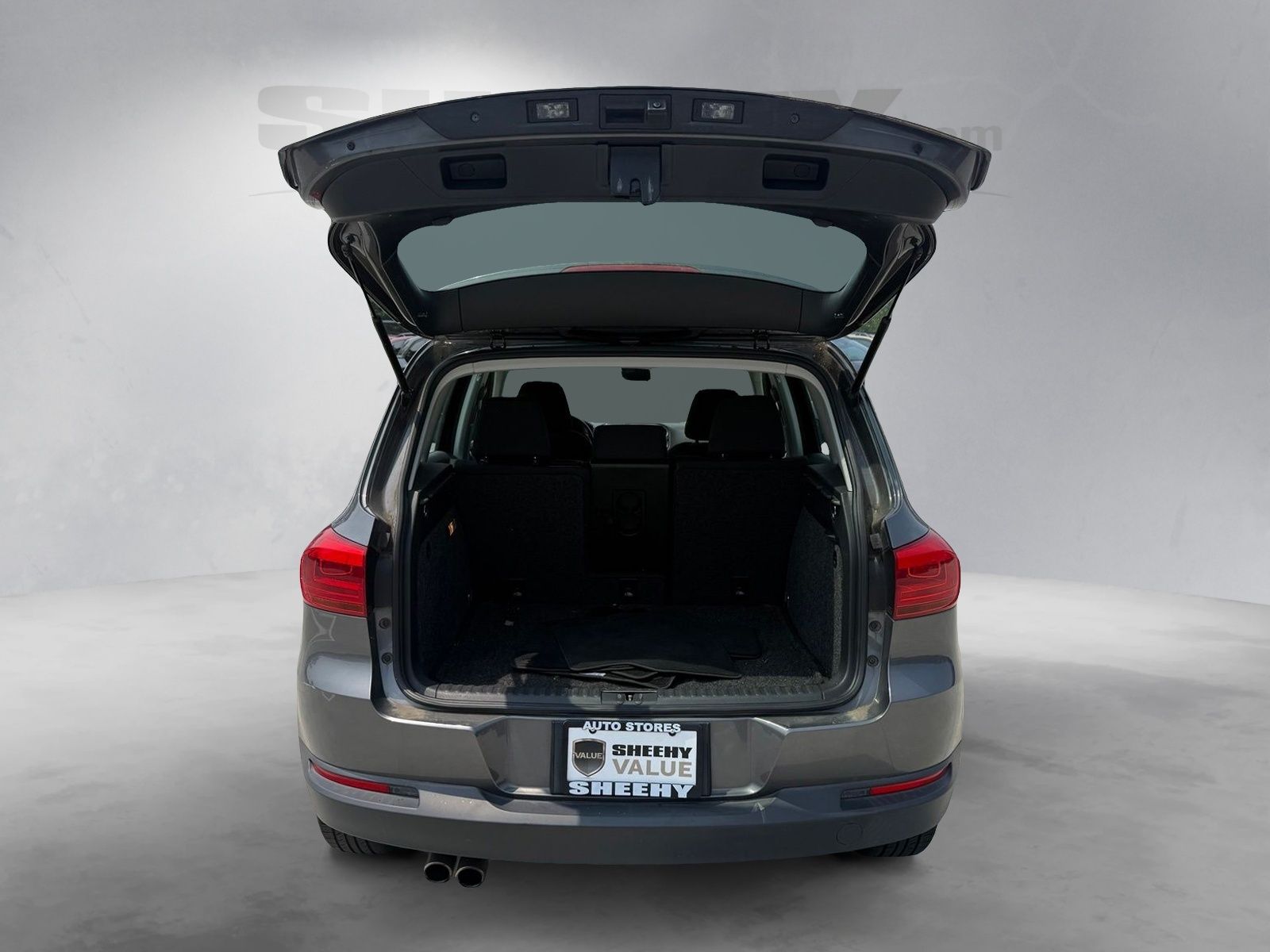 Used 2015 Gray Volkswagen S image 22
