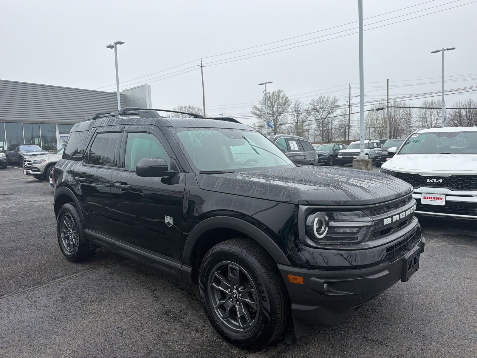 View vehicle photo 4