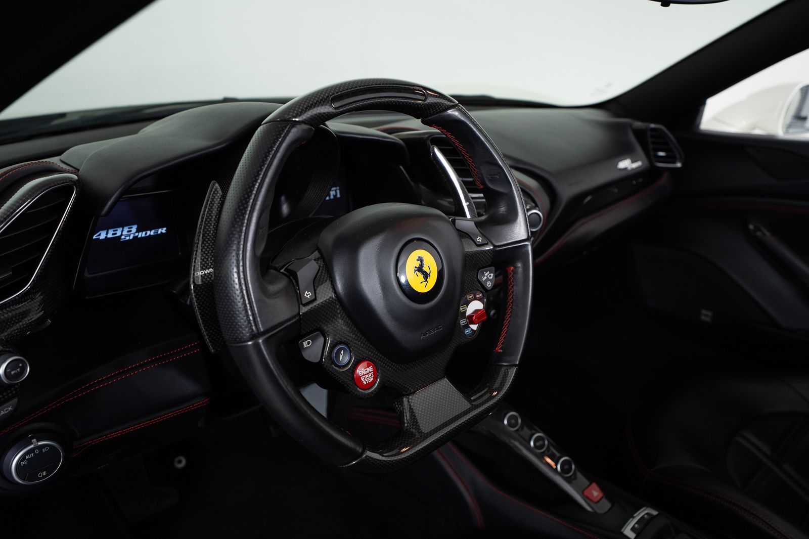 2019 Ferrari 488 Spider — full photo 13 of 43