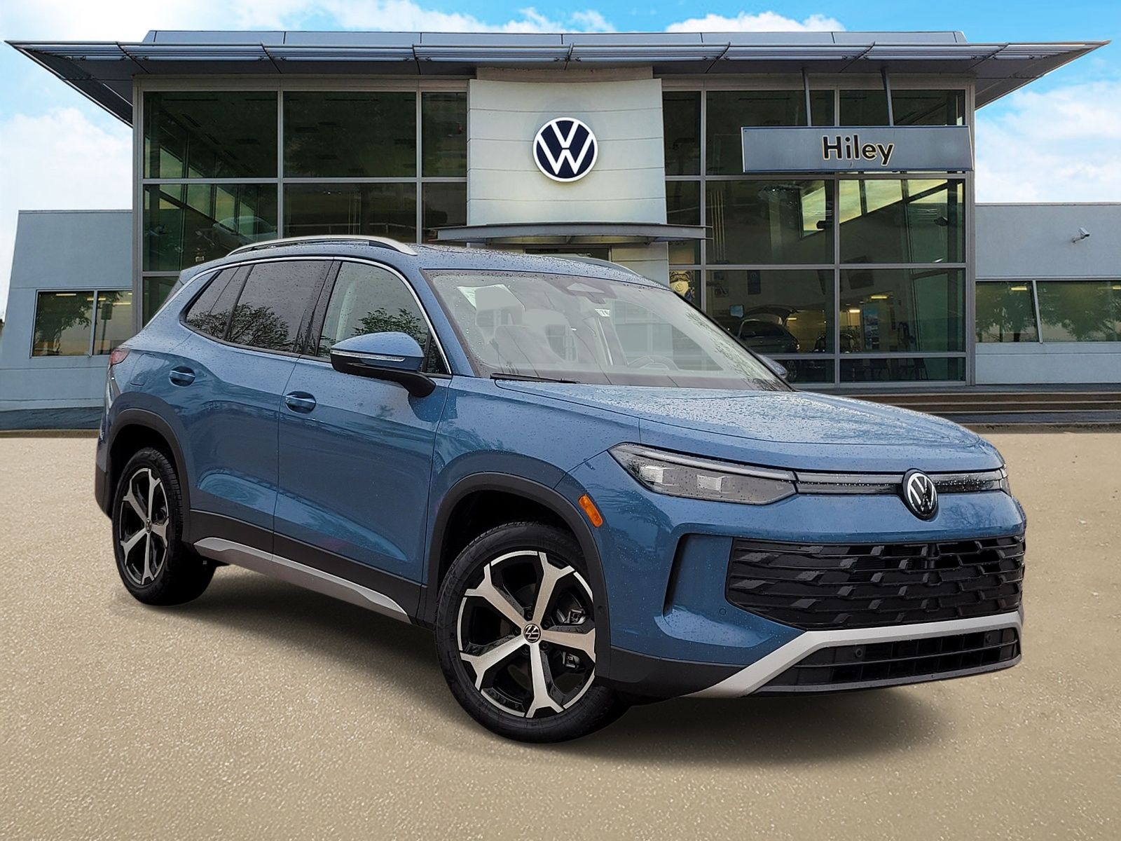 new 2026 Volkswagen Tiguan car, priced at $35,348