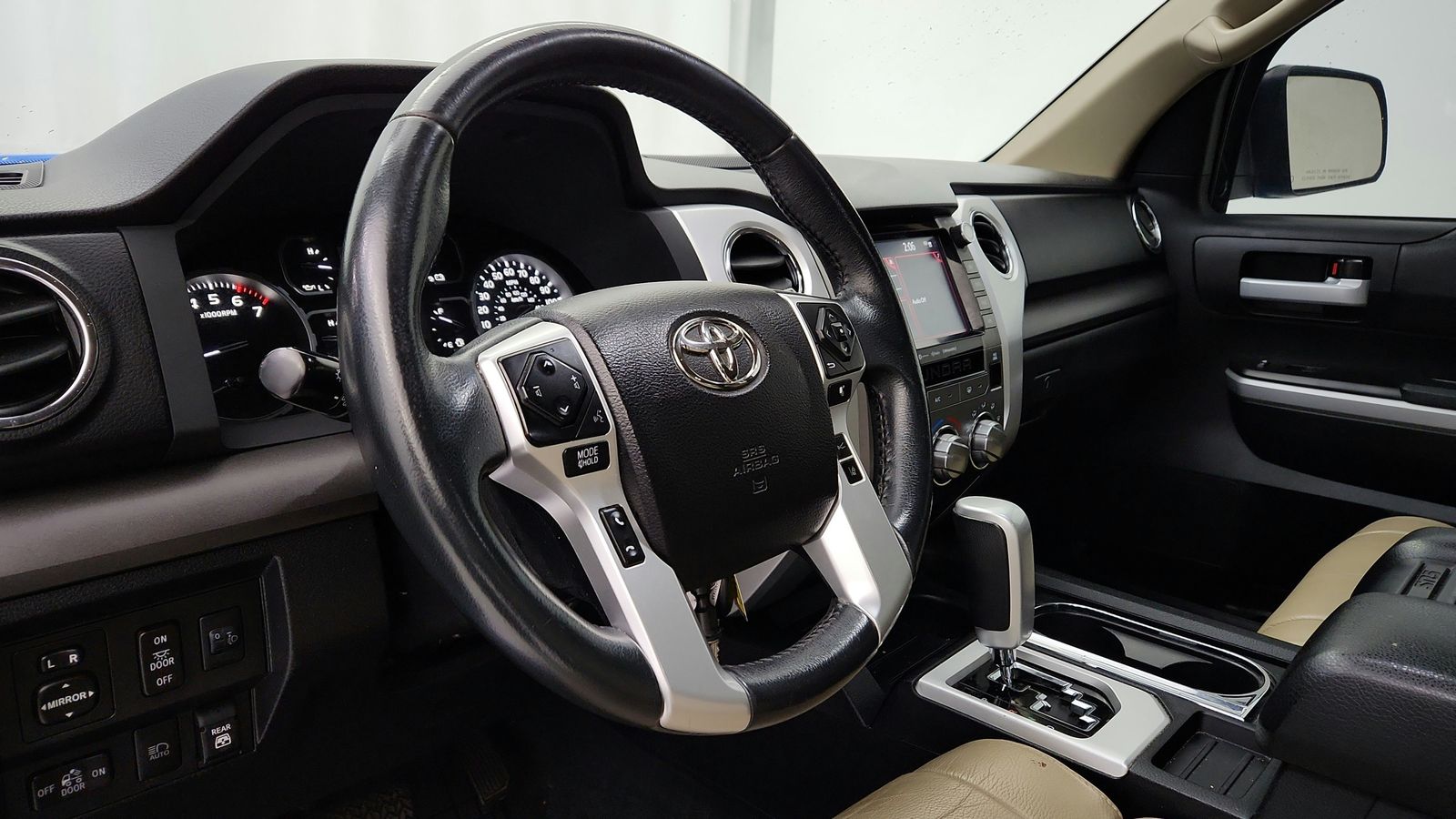 Used 2021 Blue Toyota SR5 image 23