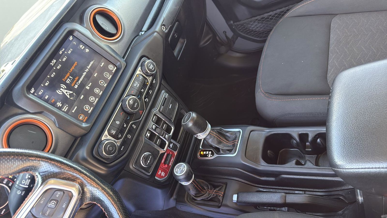 Used Car 2021 Jeep Gladiator  Mojave For Sale Under $40,000 In Austin, Texas