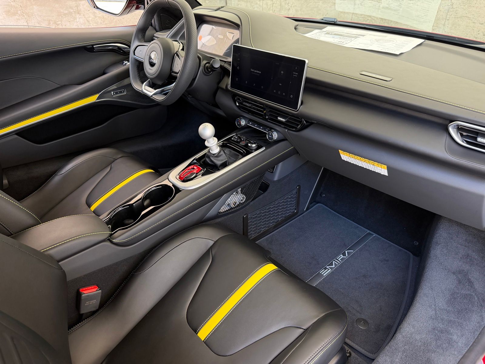 2026 Lotus Emira - Photo 15