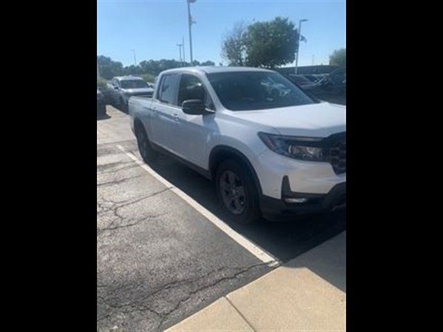 White 2024 Honda Ridgeline Pickup Truck All-Wheel Drive 9-Speed Automatic