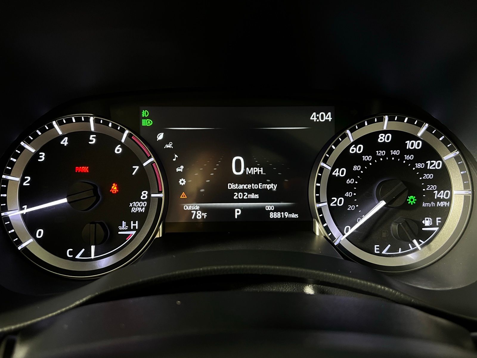 Thumbnail: 2023 Toyota Highlander - 16