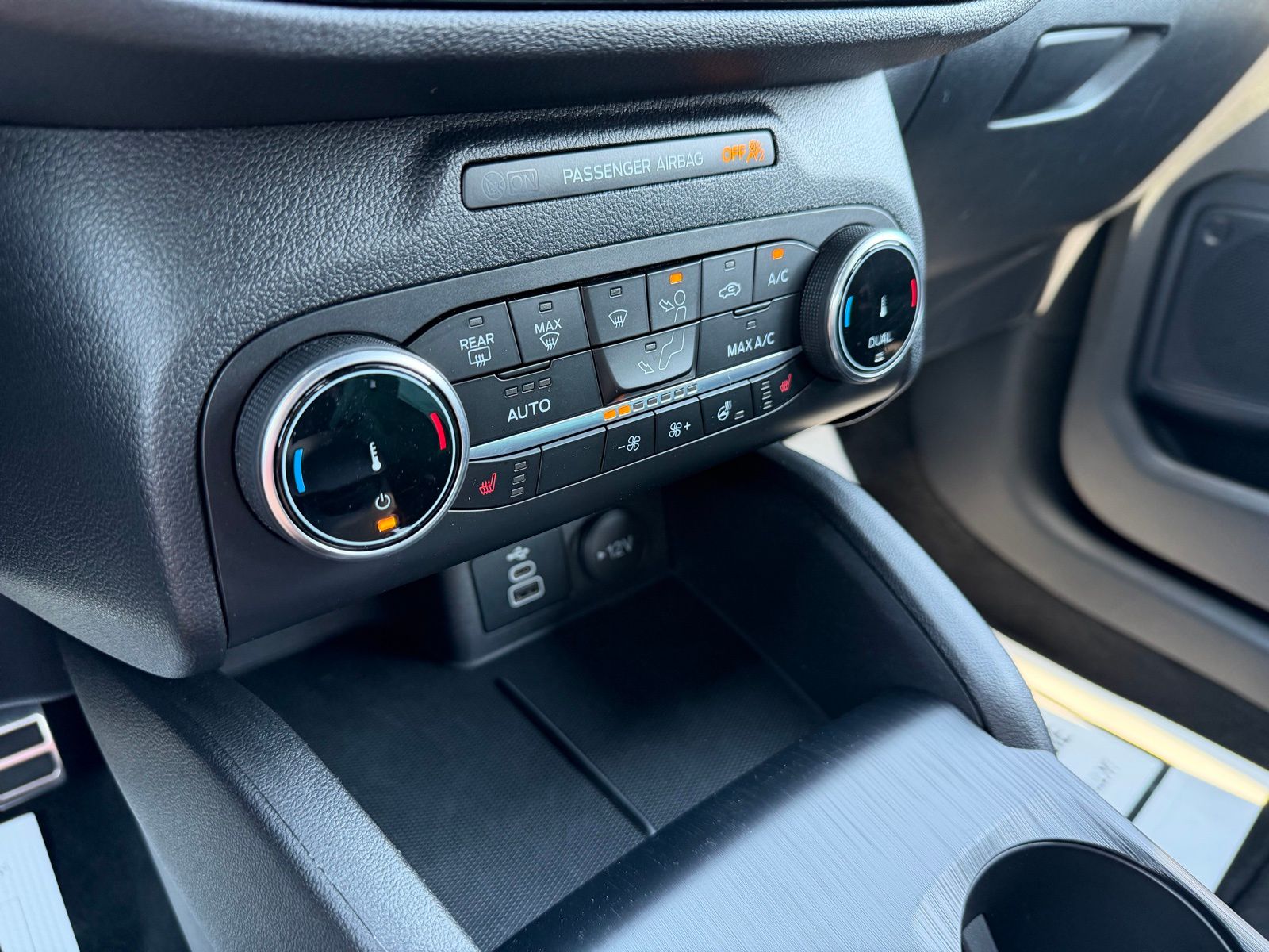 2024 Ford Escape image 23