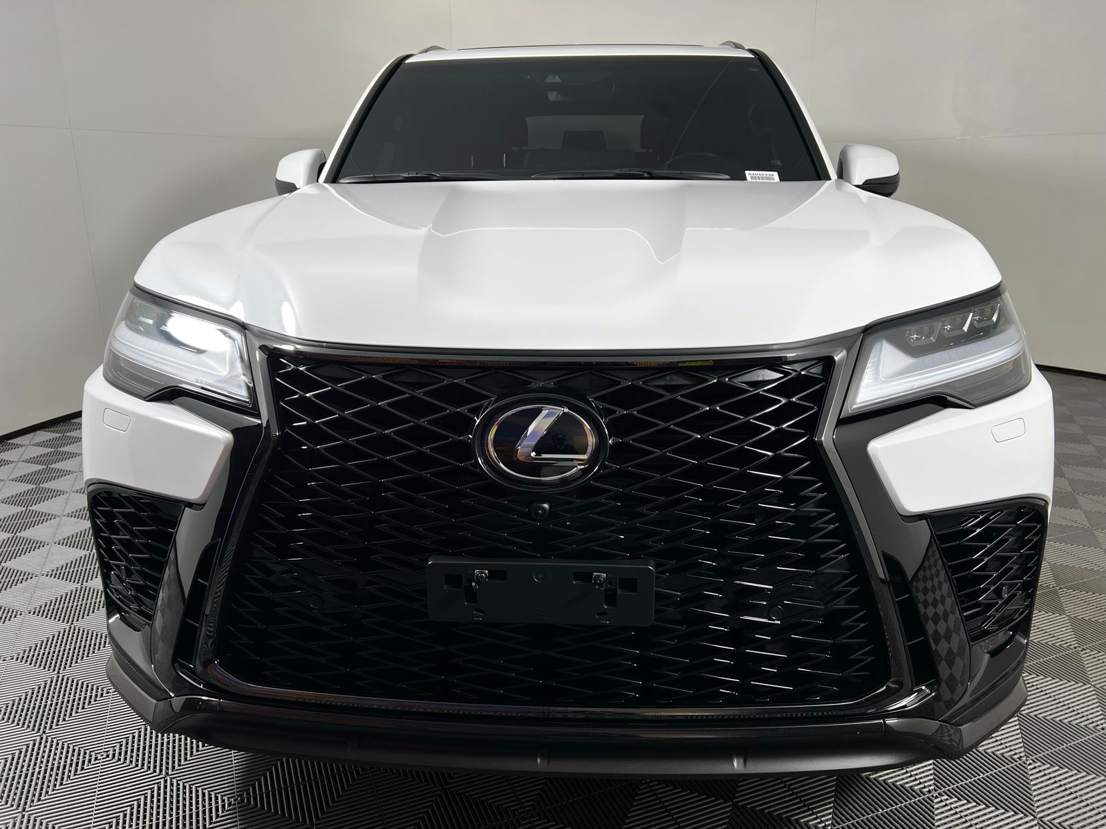 Thumbnail: 2024 Lexus LX - 2