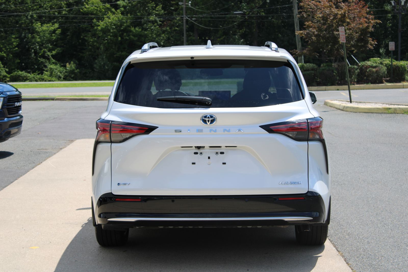Used 2025 Beige Toyota Platinum image 6